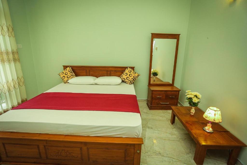 גאלה Nirosha Guest House מראה חיצוני תמונה