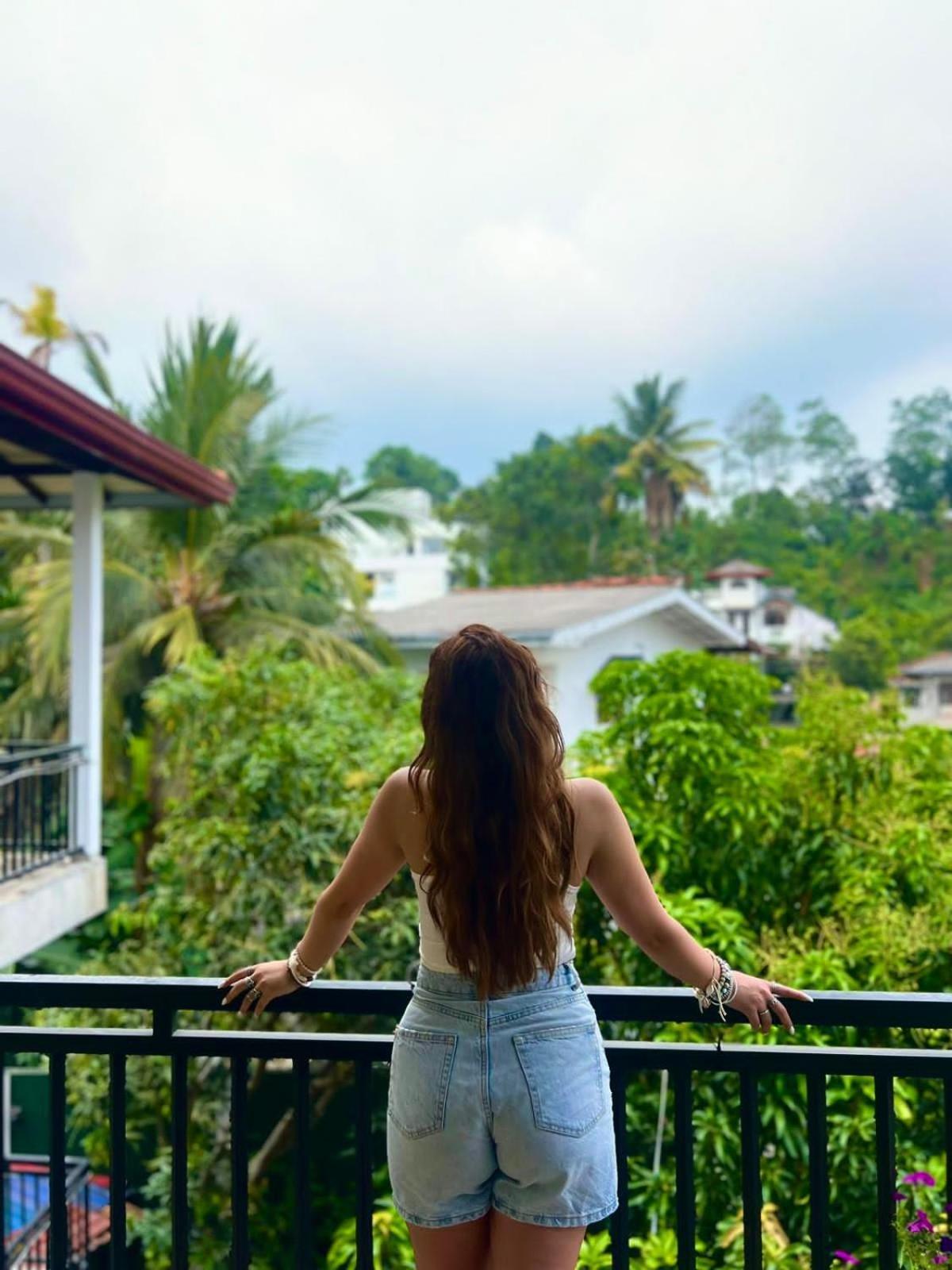 גאלה Nirosha Guest House מראה חיצוני תמונה